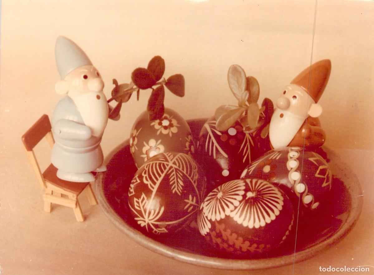 Postales: Postal de Pascuas Polaca con Huevos Decorados y Gnomos