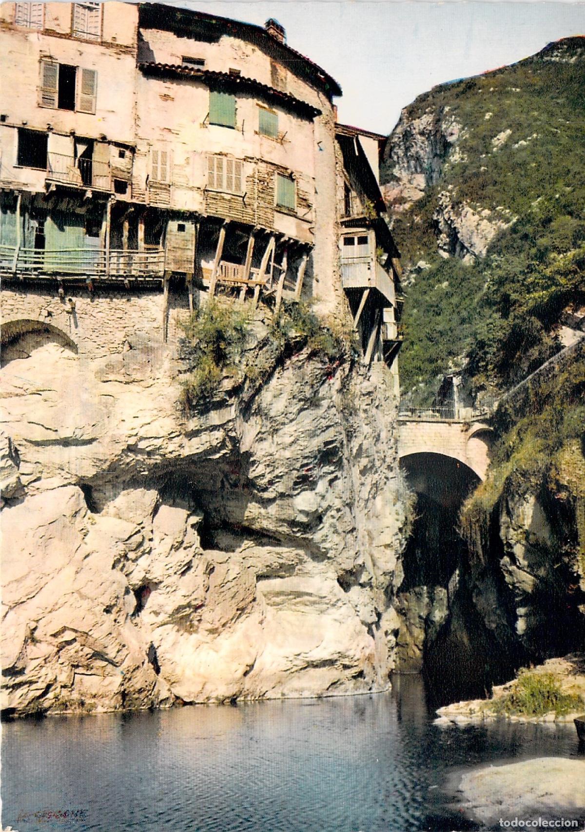 Postkarten: Postal de las Casas Colgantes en Pont-en-Royans, Is&egrave;re, Francia