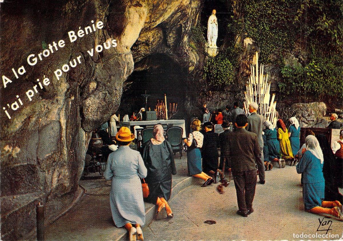 Postales: Postal de la Gruta Bendecida en Lourdes, Francia