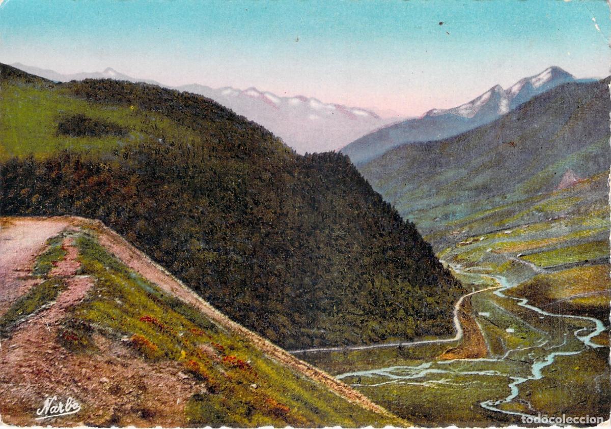 Postales: Postal de los Pirineos: Col du Tourmalet y el Valle de Bar&egrave;ges