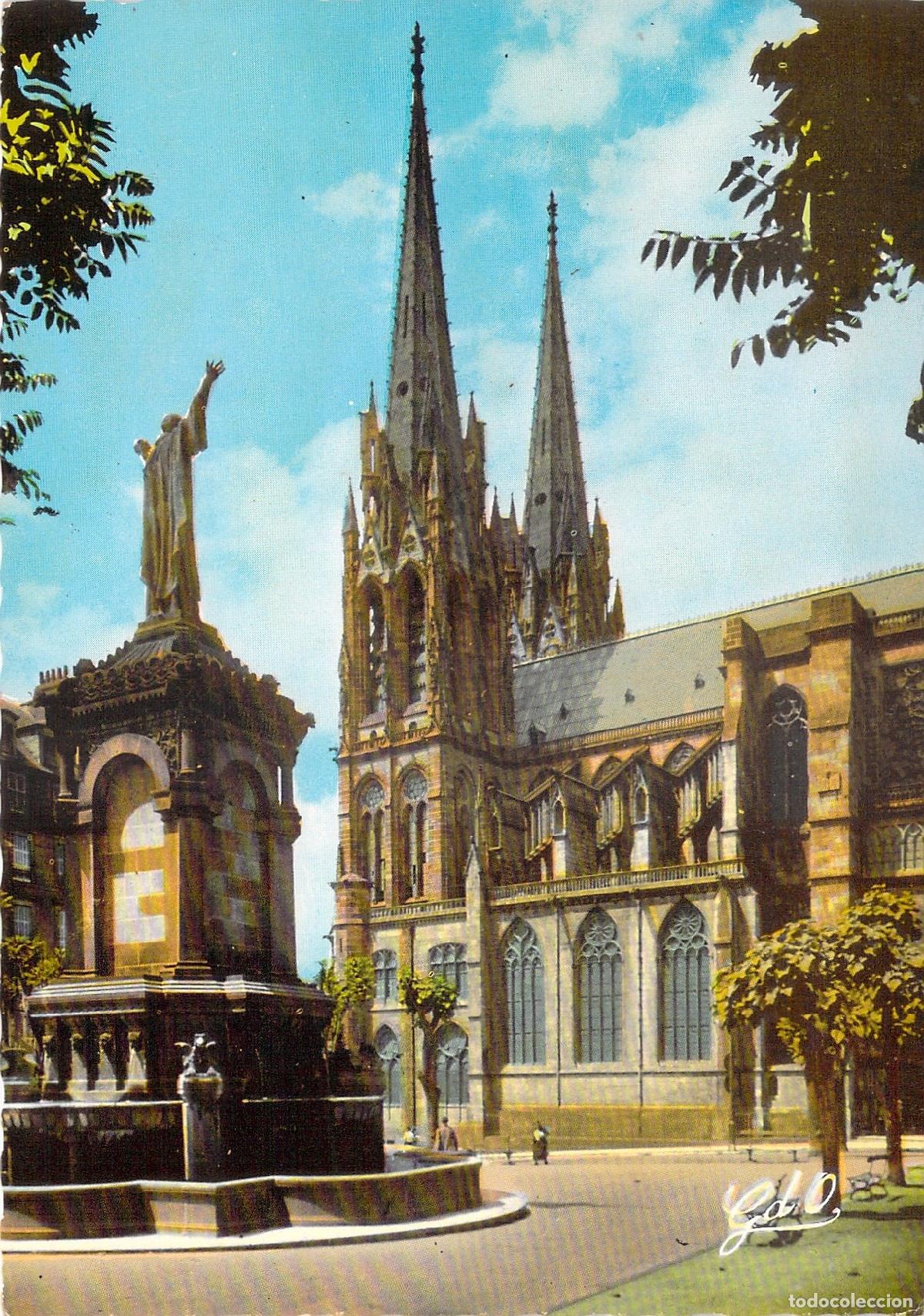 Postales: Postal de la Plaza de la Victoria y Catedral de Clermont-Ferrand