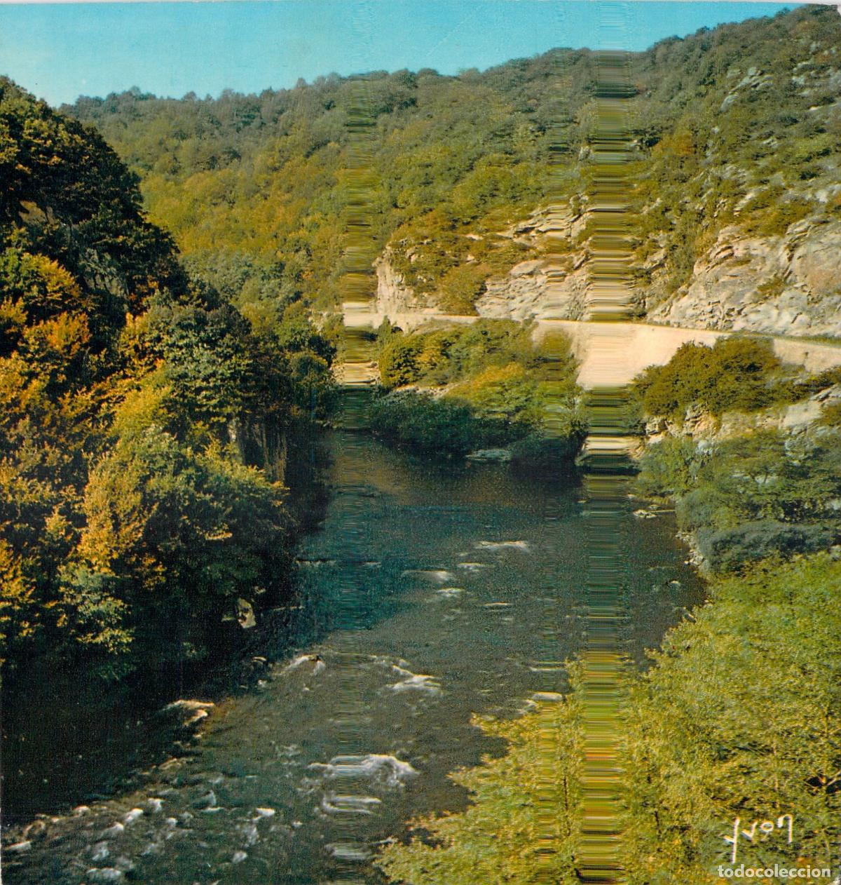 Postales: Postal de las Gorges de la Sioule, Francia - Paisaje Natural