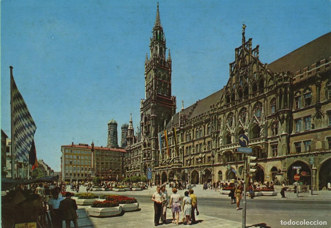 Postales: N&ordm; 924.34-MUNICH. Alemania. Ayuntamiento y vista de las torres de la Frauenkirche. Sin circular. ED.