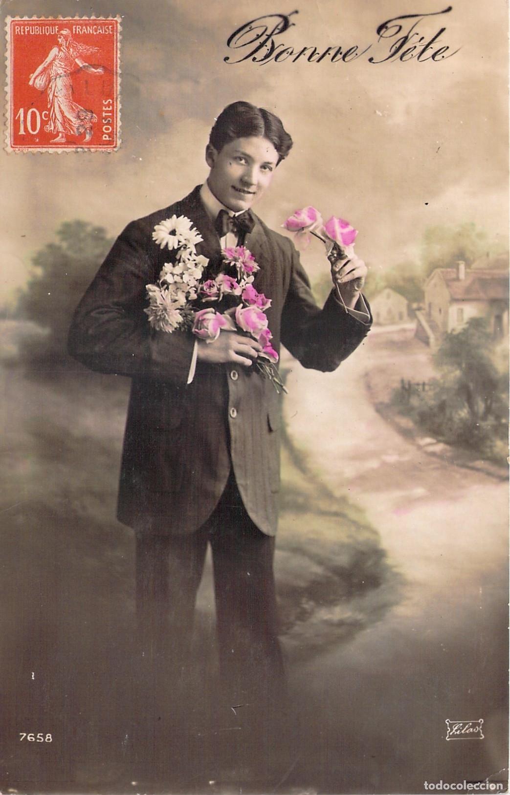 Postales: Postal Francesa Bonne F&ecirc;te Hombre con Ramo de Flores Coloreada