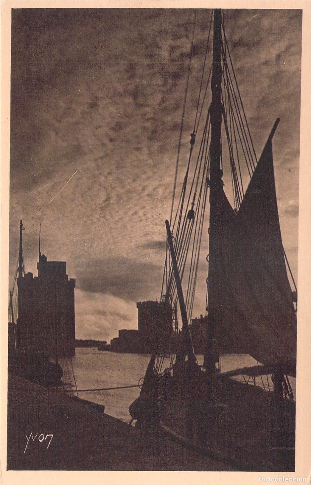Postales: Postal de la Entrada al Puerto de La Rochelle, Francia - Edici&oacute;n Yvon