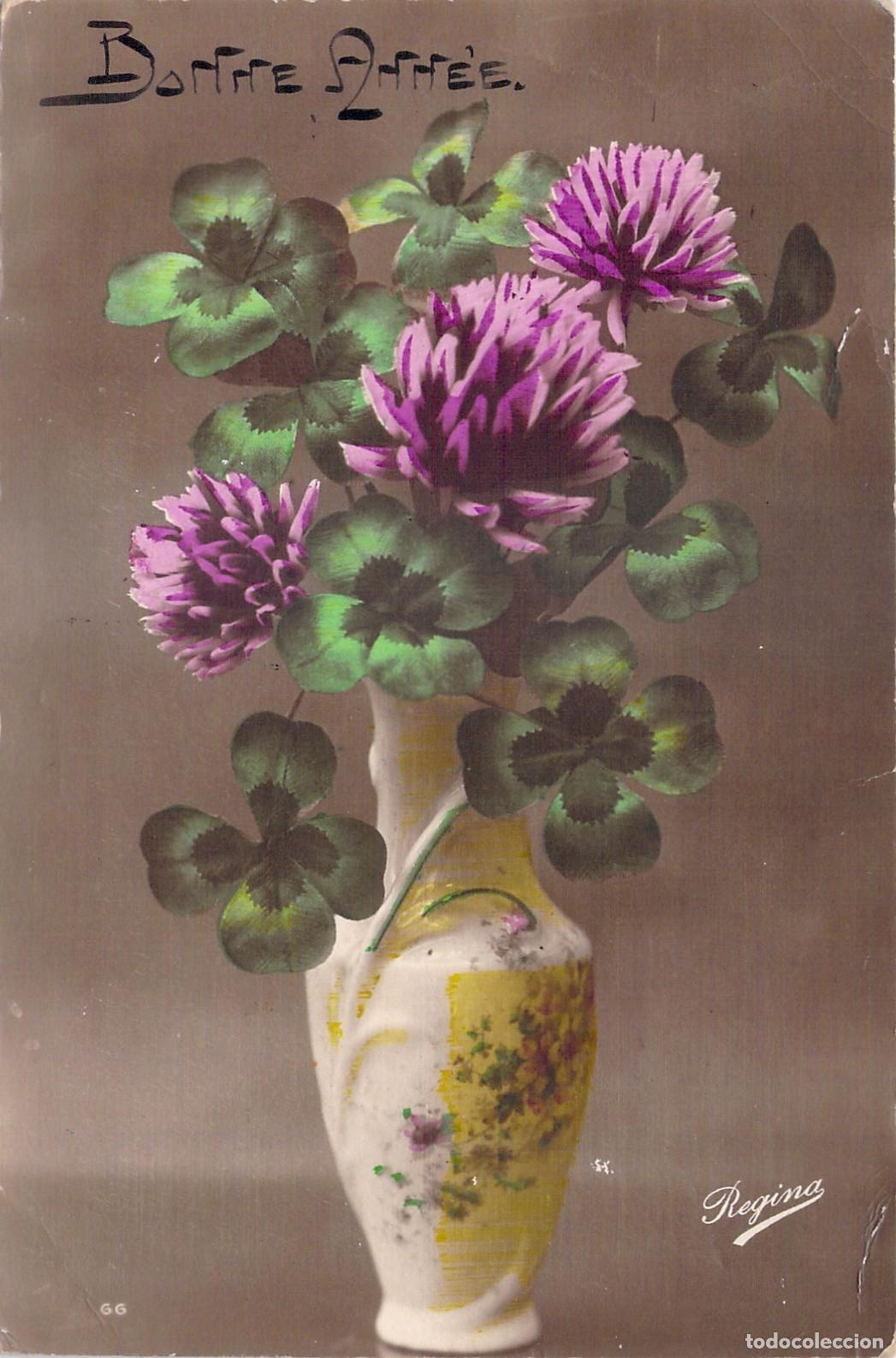Cartes Postales: Postal de A&ntilde;o Nuevo con Tr&eacute;boles y Jarr&oacute;n de Flores