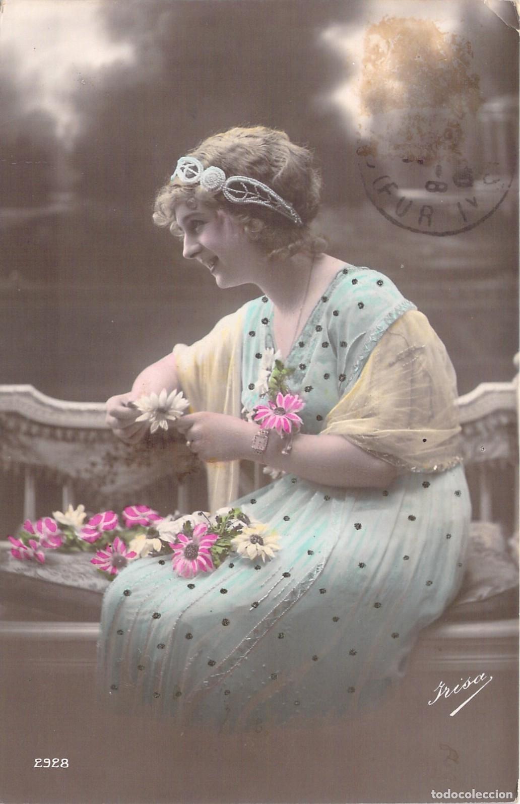 Postales: Postal Francesa Retrato de Mujer con Flores Coloreada a Mano