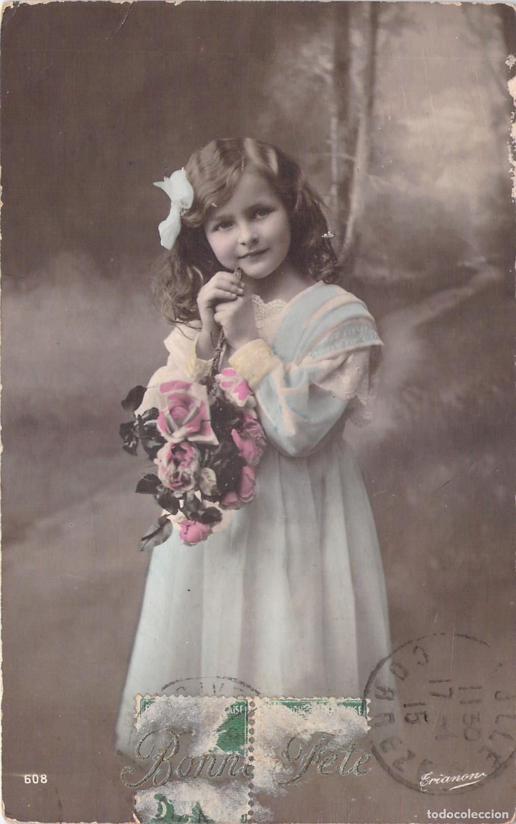 Postales: Postal de Ni&ntilde;a con Rosas - Saludo Bonne F&ecirc;te