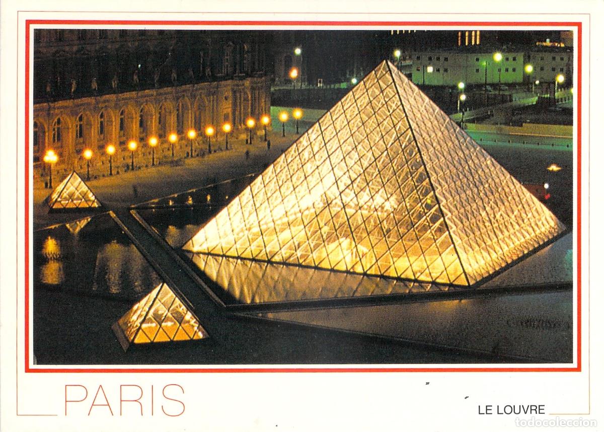Postales: Postal del Museo del Louvre y la Pir&aacute;mide en Par&iacute;s por la Noche