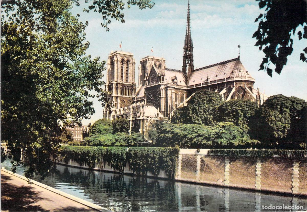 Postales: Postal de la Catedral de Notre-Dame en Par&iacute;s, Vista desde el Muelle Montebello