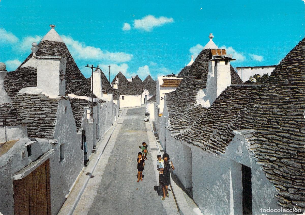 Postales: Postal de Alberobello Italia Vista de los Trulli en Bari