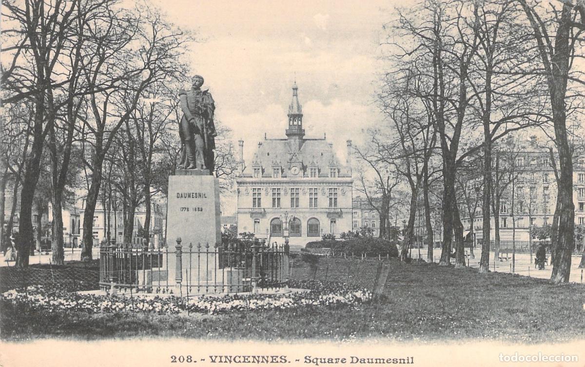 Postcards: Postal de Vincennes: Square Daumesnil y Estatua del General