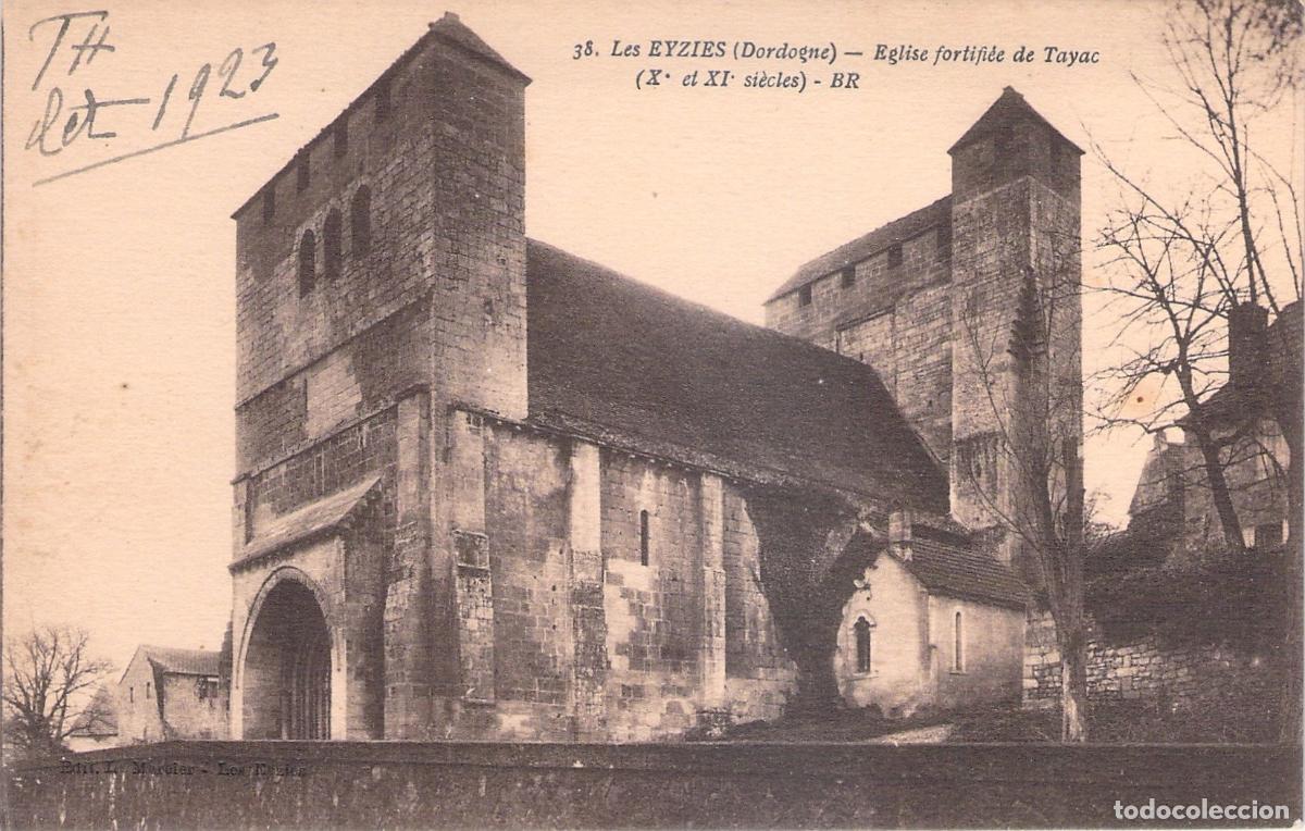 Postales: Postal de la Iglesia Fortificada de Tayac en Les Eyzies, Francia