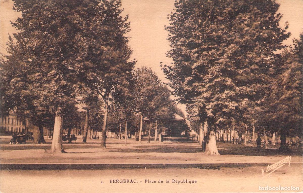 Postales: Postal Bergerac Place de la R&eacute;publique Francia Plaza Arbolada