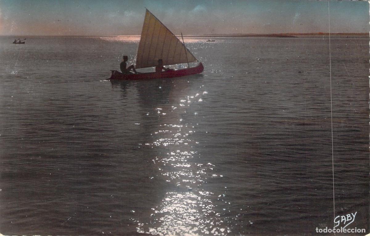 Postales: Postal de Saint-Jean-de-Monts, Vend&eacute;e, Atardecer en la Playa