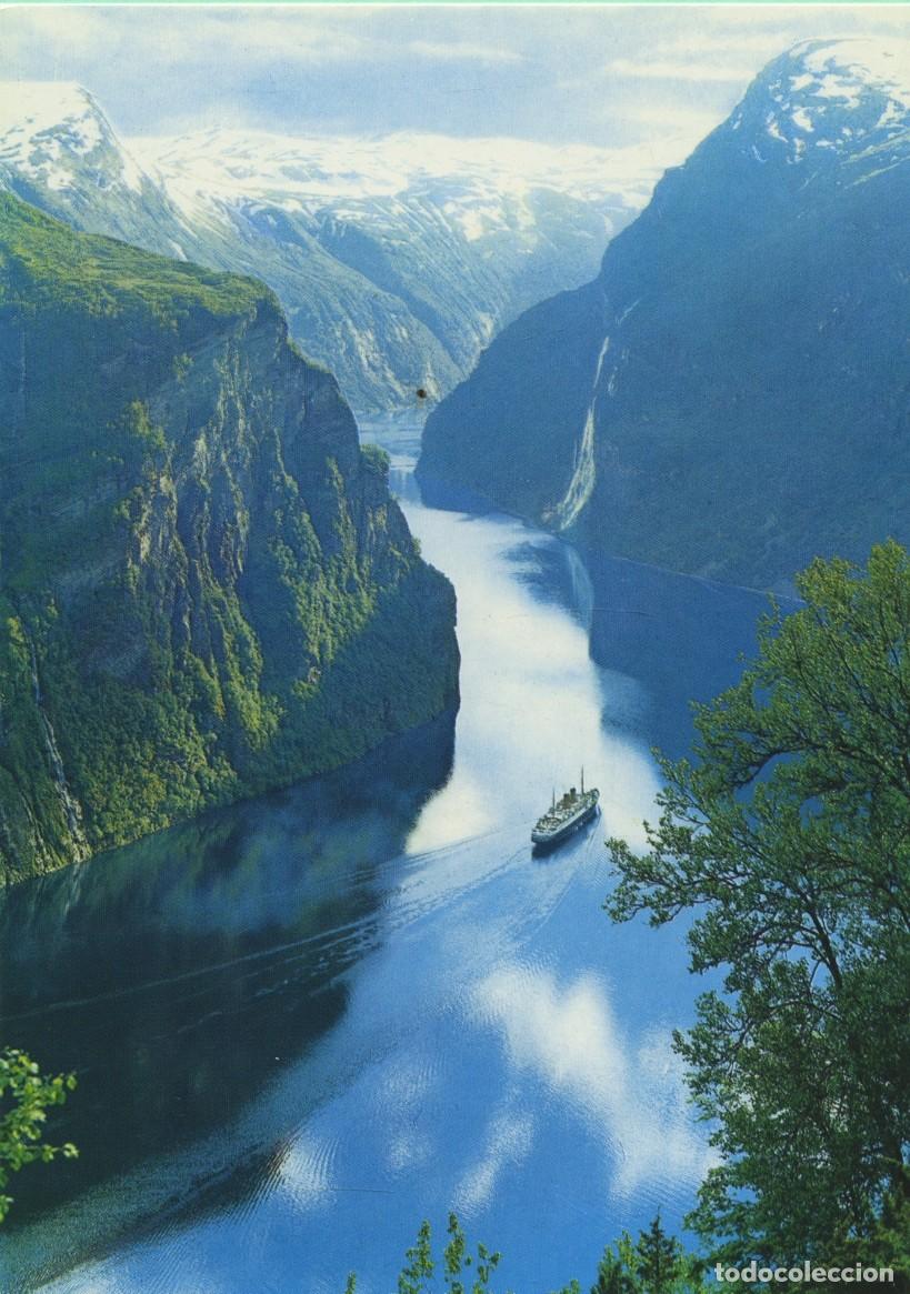 Postales: NORUEGA. Fiordo de Geiranger en direcci&oacute;n a la Roca del P&uacute;lpito y las Siete Hermanas. Sin circlar. E