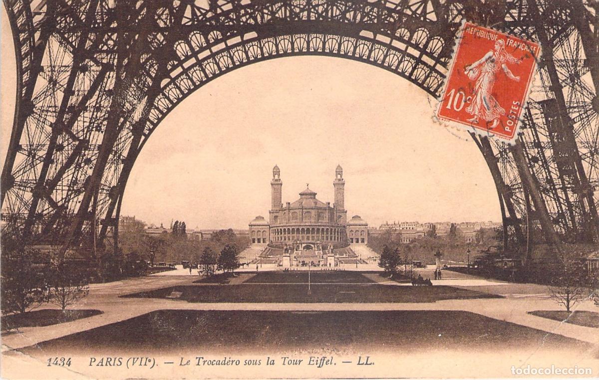 Postales: Postal de Par&iacute;s: El Trocadero bajo la Torre Eiffel
