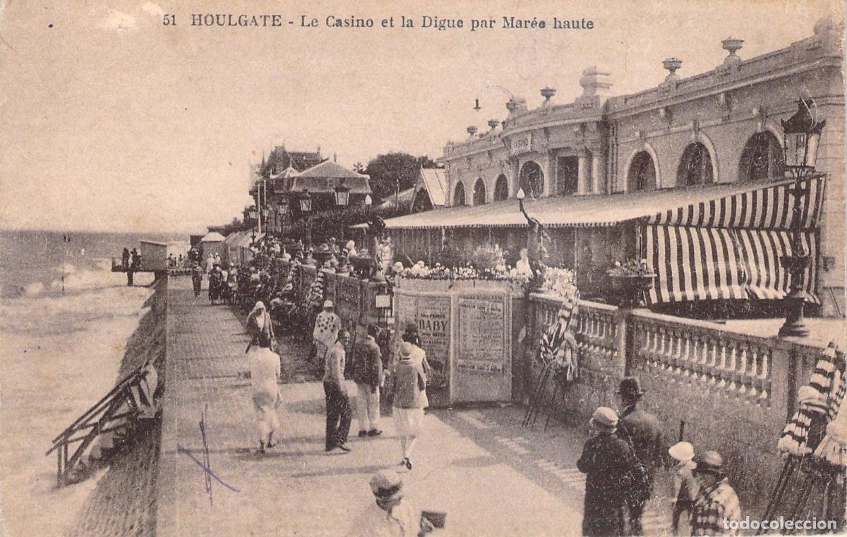 Postales: Postal de Houlgate: El Casino y el Paseo Mar&iacute;timo con Marea Alta