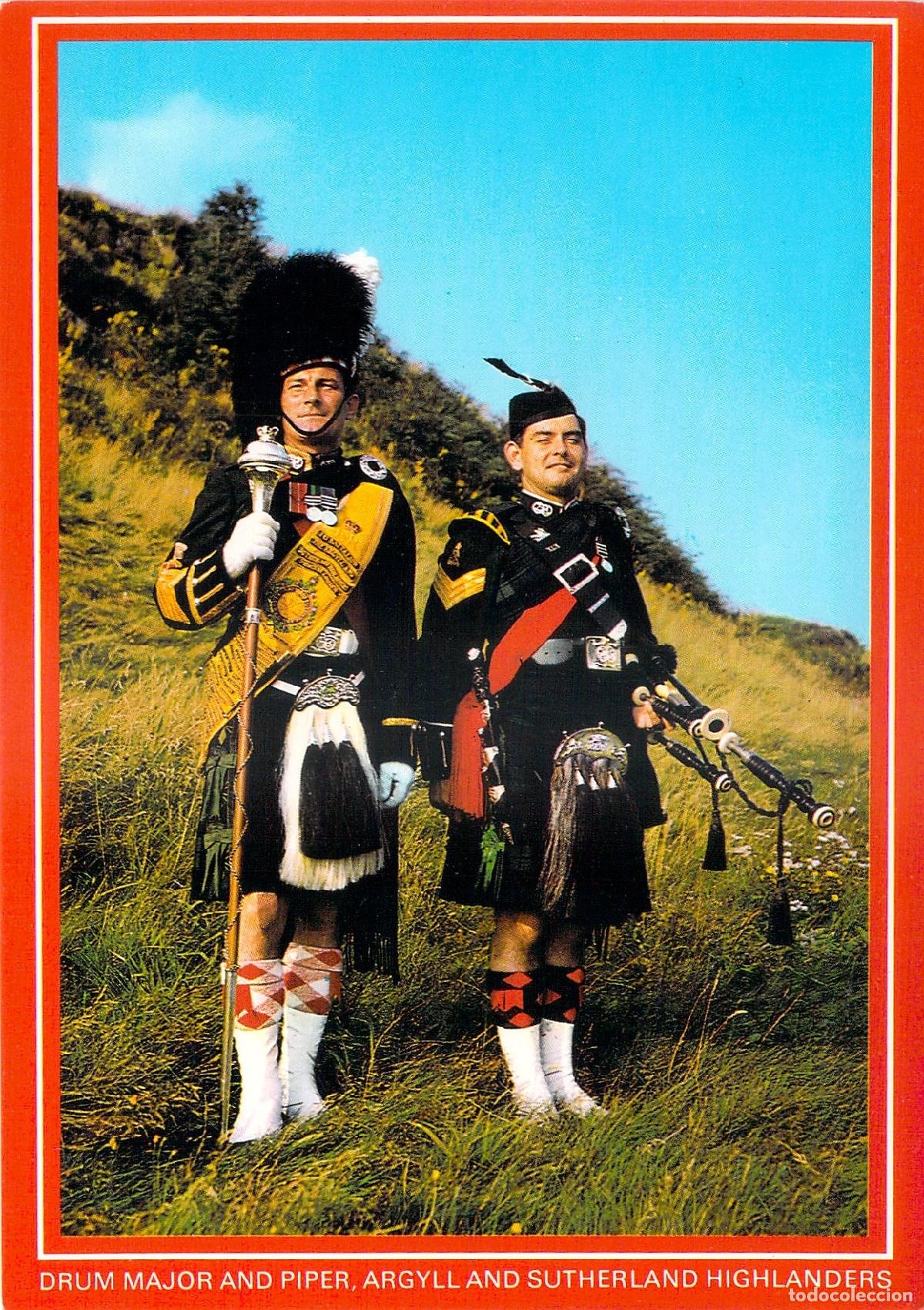 Postales: Postal de Tambor Mayor y Gaitero, Argyll and Sutherland Highlanders