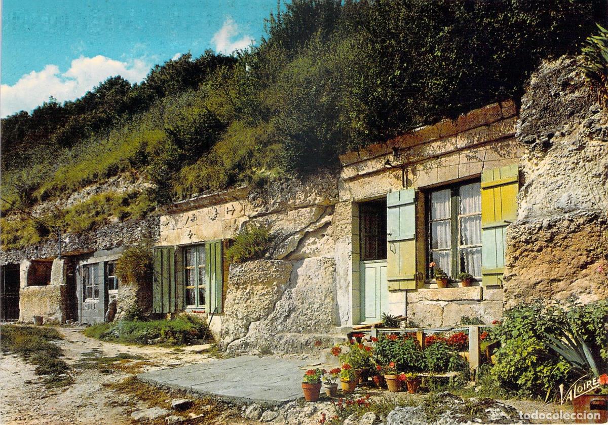 Postales: Postal de Casas Trogloditas en la Regi&oacute;n de Touraine, Francia