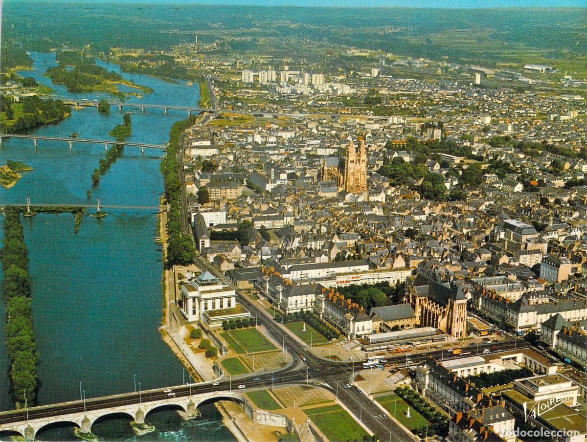 Postales: Postal de Tours: Vista A&eacute;rea del Valle del Loira y Puente Wilson