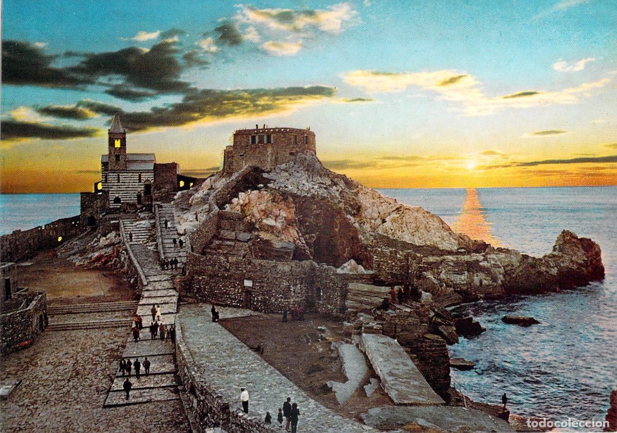 Postales: Postal de Portovenere al Atardecer, Iglesia de San Pietro, Italia