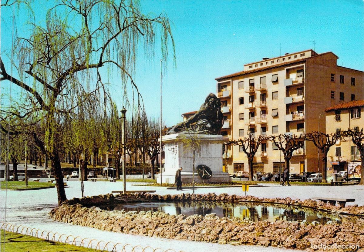 Postales: Postal de Pistoia, Italia - Piazza San Francesco y Monumento a G. Mazzini