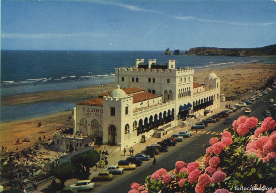 Postales: HENDAYE-64. Fronti&egrave;re-Espagnole. La plage-Le casino. Les 2 jumeaux. Sin circular. ED. IRIS