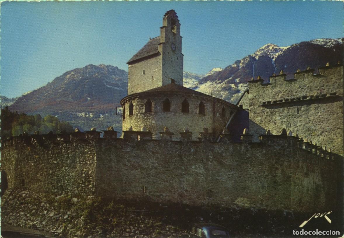 Postales: N&ordm; 3271-LUZ-SAINT-SAUVER (H.P.) LUZ. L'Eglise fortifi&eacute;e des Templiers (XIIe si&egrave;cle). Sin circular. E