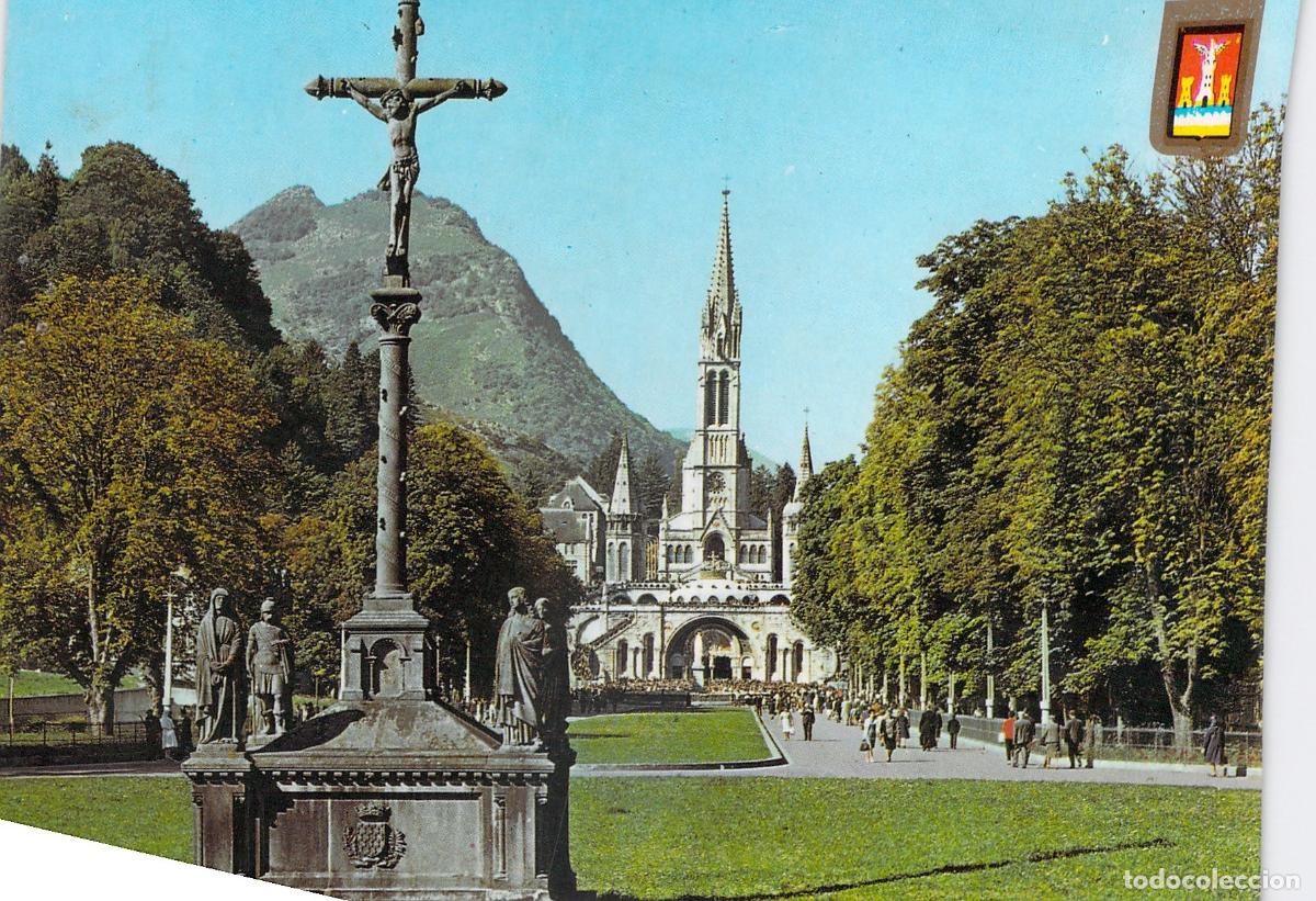 Postales: Postal de la Bas&iacute;lica y el Calvario Bret&oacute;n en Lourdes, Francia
