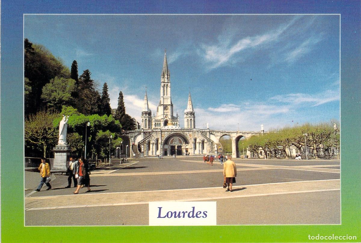 Postales: Postal de la Explanada del Rosario en Lourdes, Francia