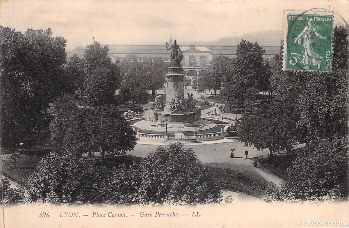 Postales: Postal de la Place Carnot y Estaci&oacute;n Perrache en Lyon