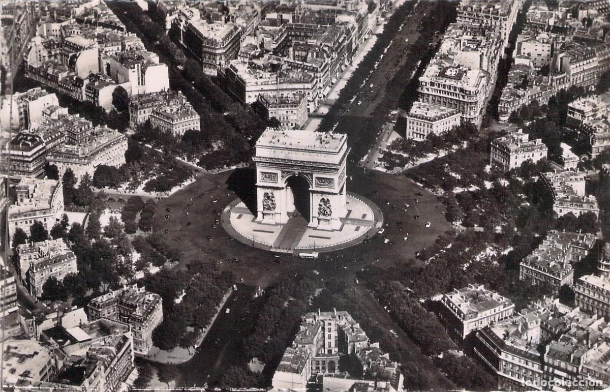 Postales: Postal de Par&iacute;s: Vista A&eacute;rea del Arco de Triunfo y Plaza de la Estrella