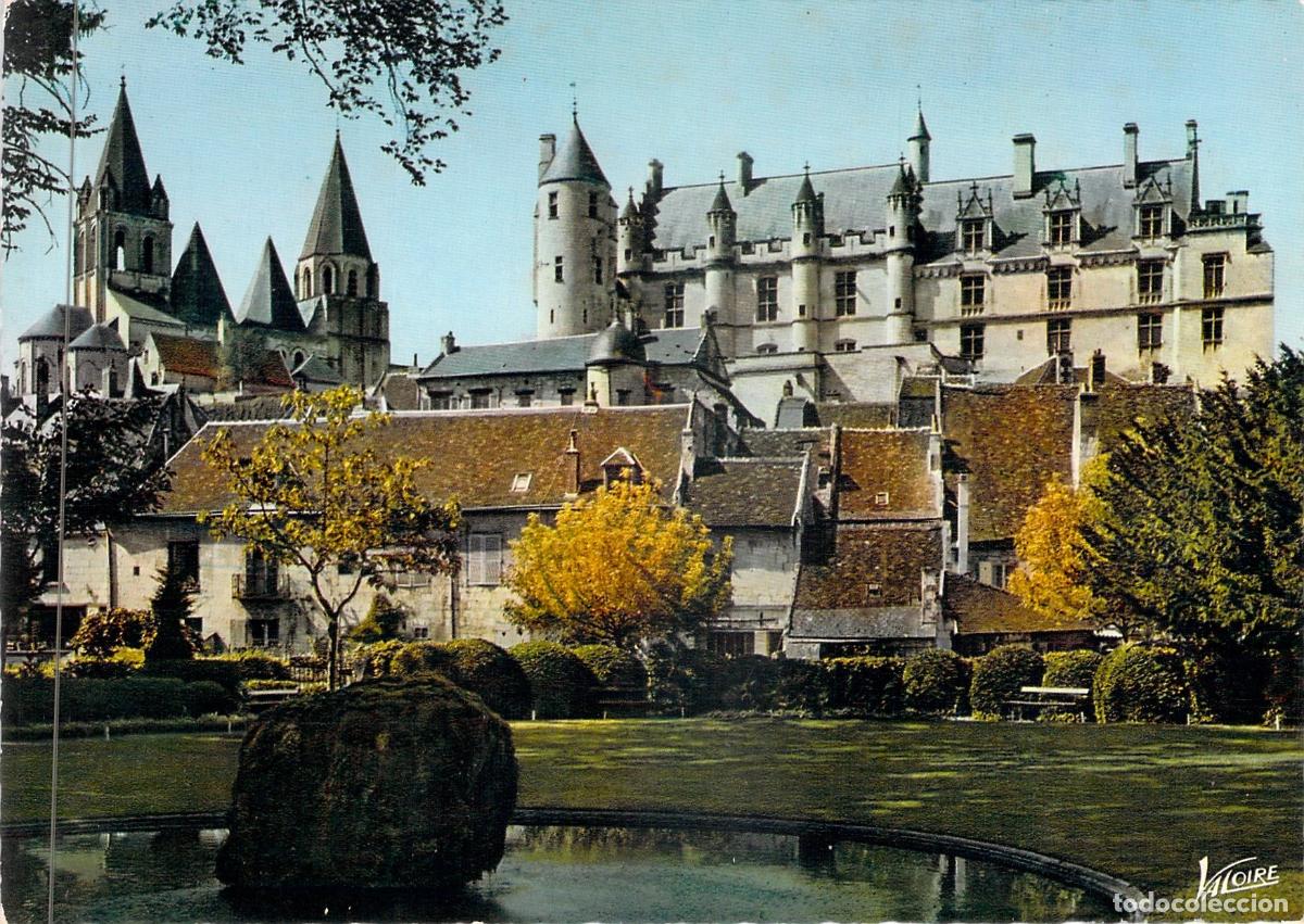 Cartoline: Postal de Loches: Iglesia Saint-Ours y Logis Royaux del Castillo