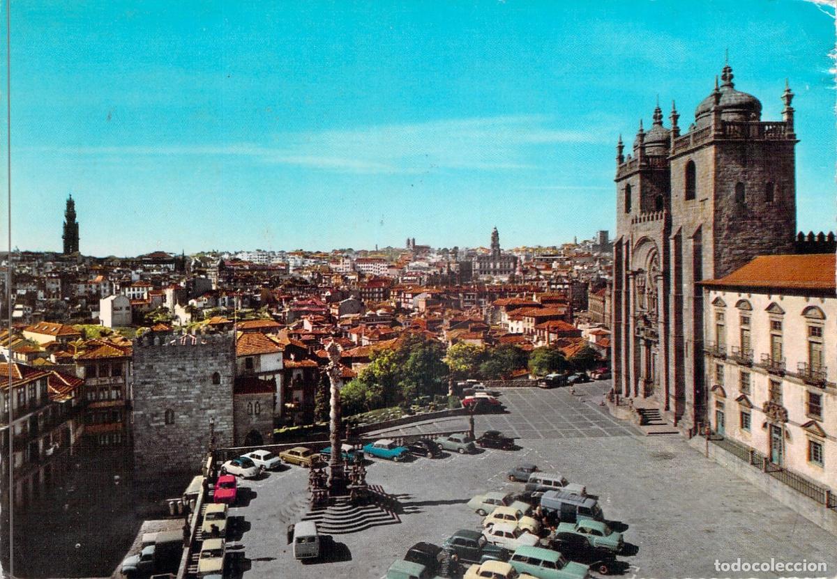 Postales: Postal de la Catedral de Oporto y Torre de los Cl&eacute;rigos en Portugal