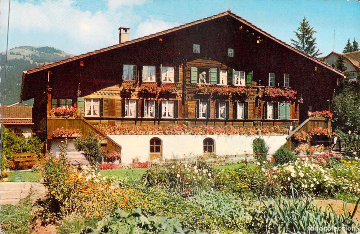 Postales: Tarjeta Postal Chalet Suizo en Gstaad con Jard&iacute;n de Flores