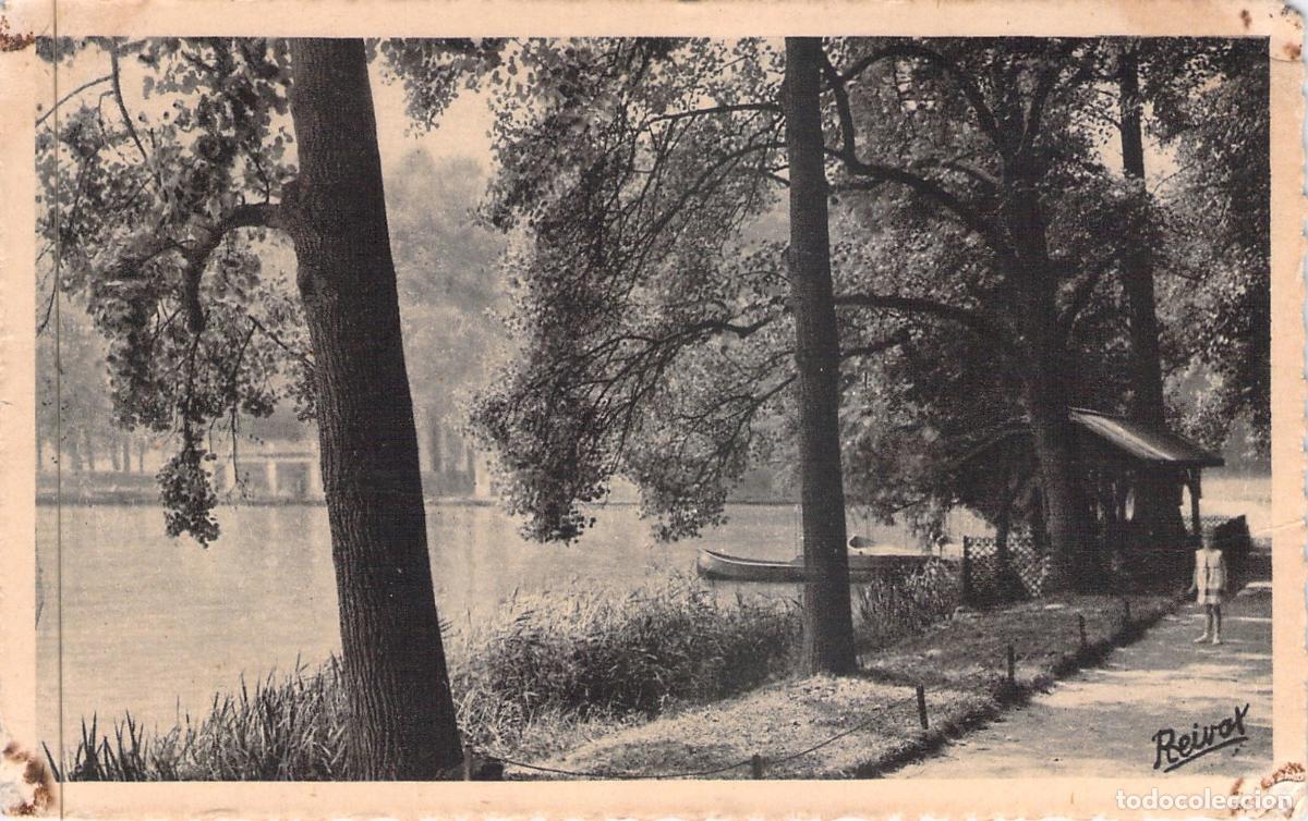 Postales: Postal de Lyon: Borde del Lago en el Parc de la T&ecirc;te-d'Or