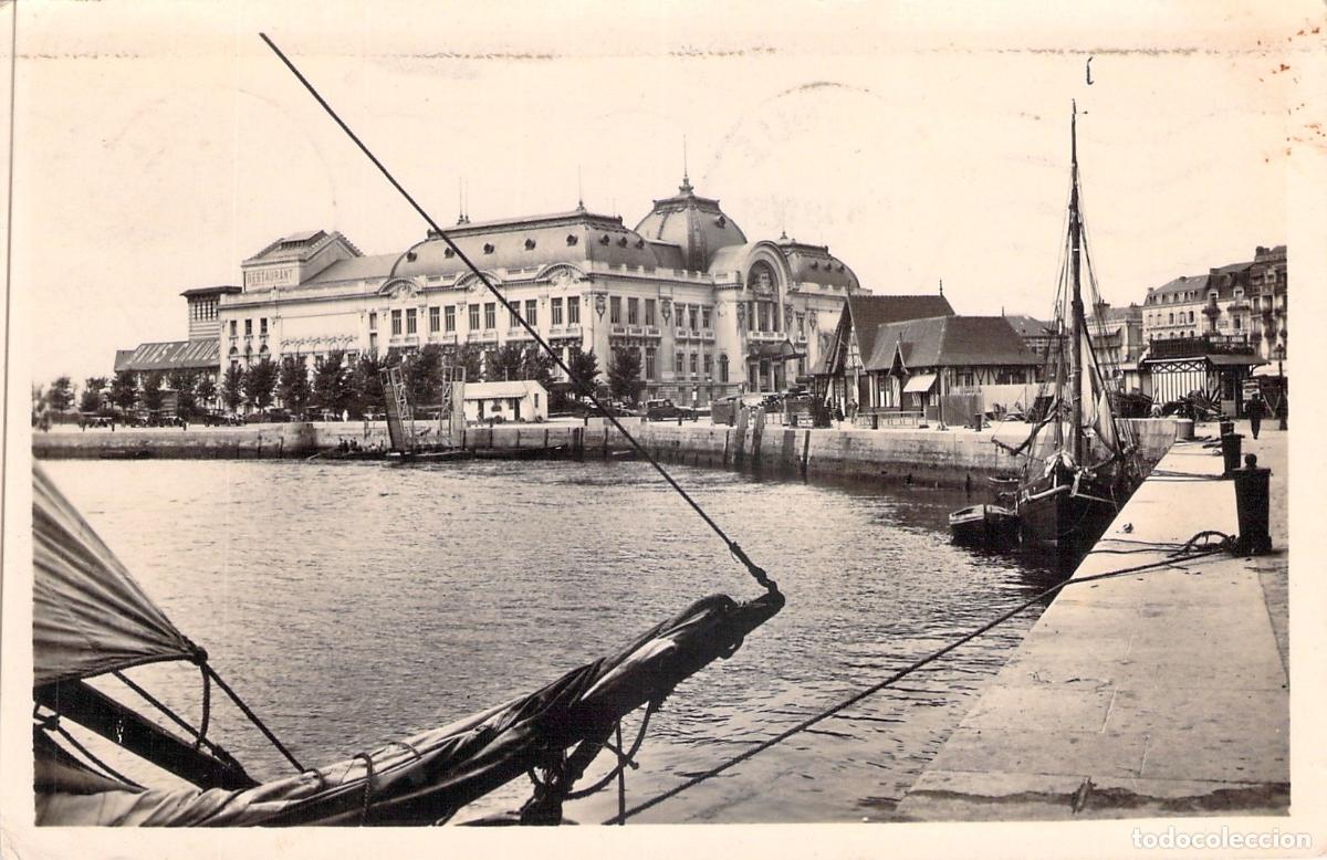 Postales: Postal de Trouville, La Reina de las Playas - Casino y R&iacute;o Touques