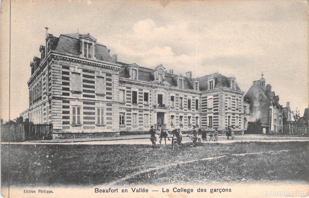 Postales: Postal de Beaufort-en-Vall&eacute;e, El Colegio de los Chicos, Francia