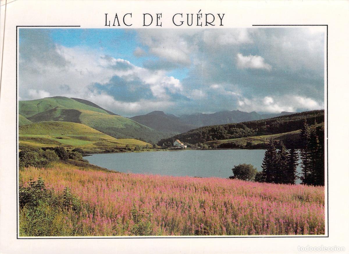 Postales: Postal Paisaje del Lago de Gu&eacute;ry en Auvernia, Francia