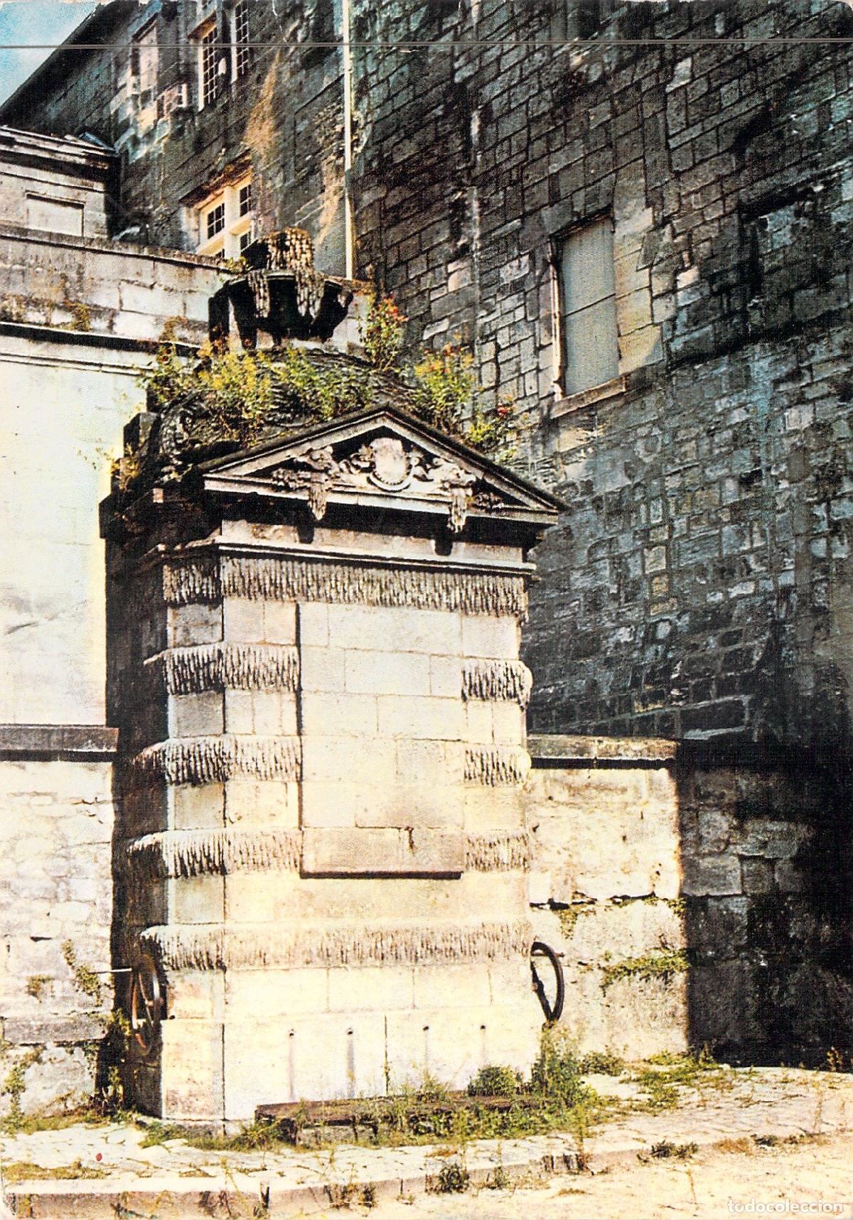 Postales: Postal de la Fuente Francisco I en el Castillo de los Valois, Cognac