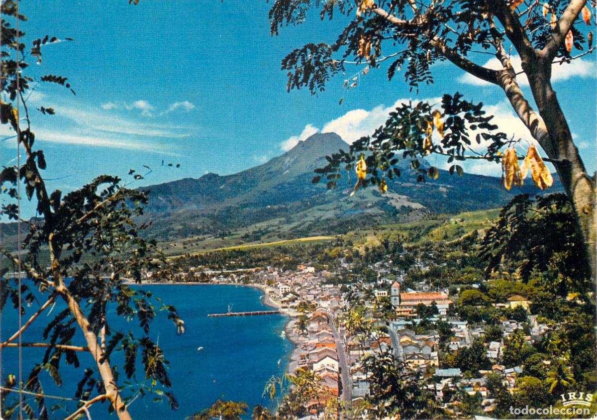 Postales: Postal de Saint-Pierre y el Monte Pel&eacute;e en Martinica