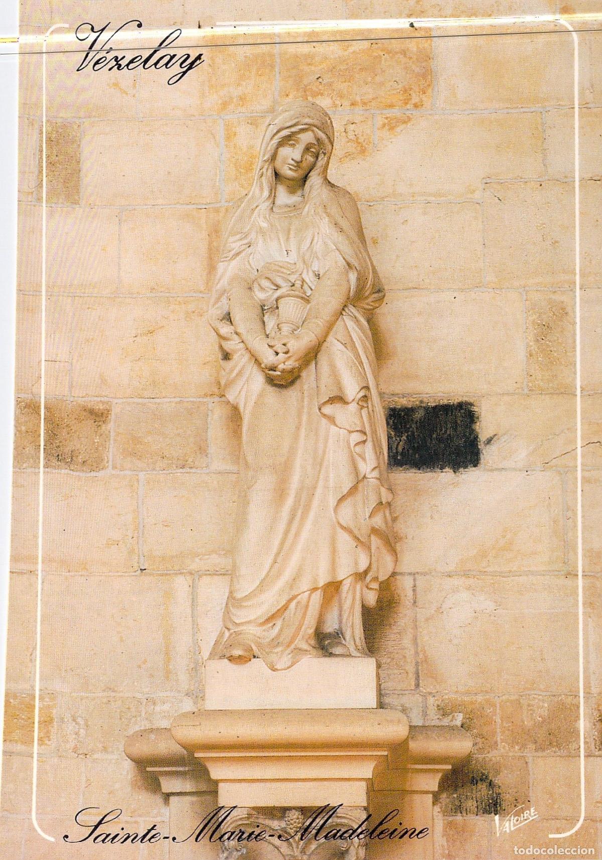 Postales: Postal de la Estatua de Santa Mar&iacute;a Magdalena en la Bas&iacute;lica de V&eacute;zelay