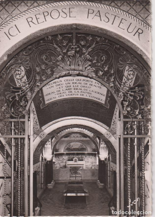 Postales: FRANCIA, PARIS, INSTITUTO PASTEUR, TUMBA DE MONSIEUR PASTEUR - EDITION D'ART YVON - S/C