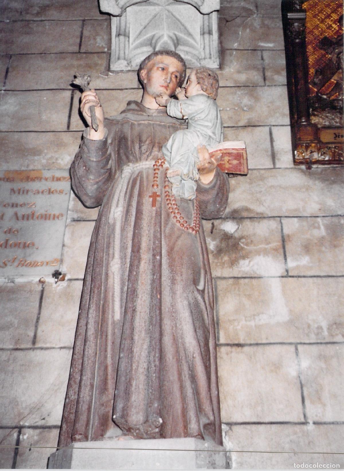 Postales: Postal de la Estatua de San Antonio en la Bas&iacute;lica de Josselin