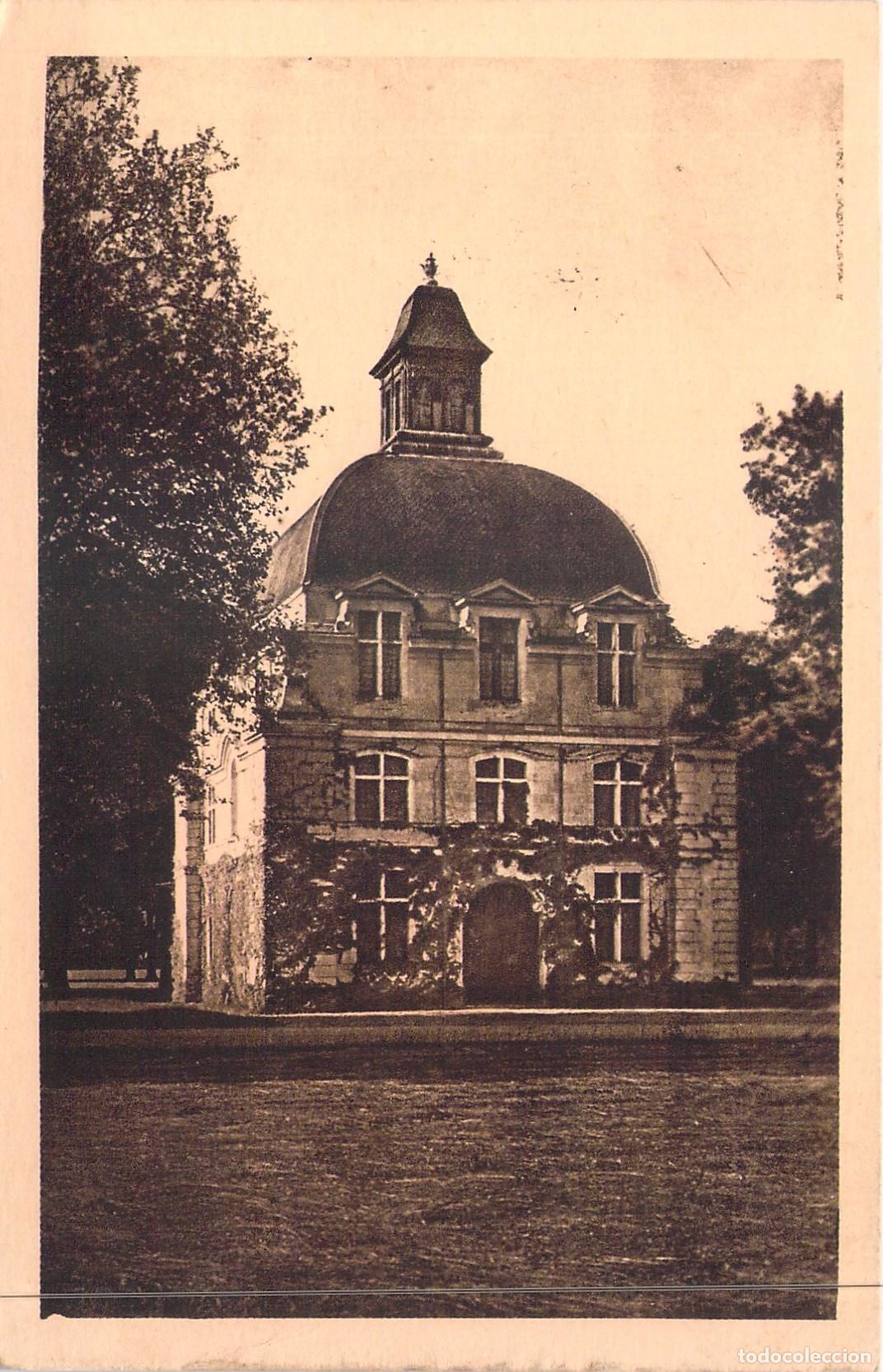Postkarten: Postal de Richelieu Francia - Edificio Le D&ocirc;me