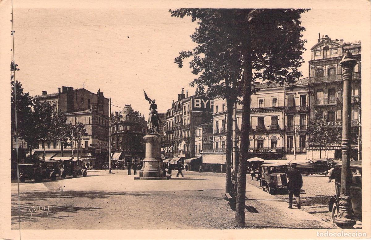 Postales: Postal de Toulouse: Plaza con Estatua de Juana de Arco