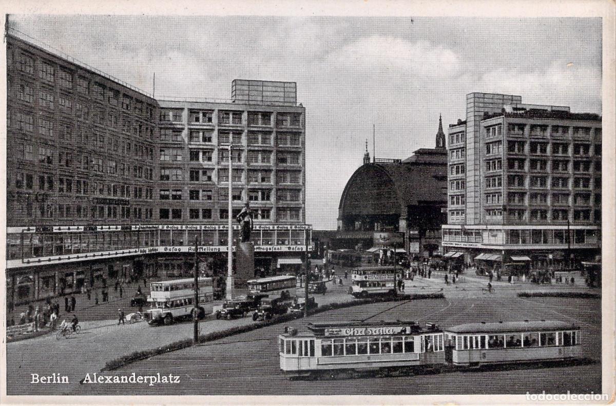 Postales: Postal de Berl&iacute;n Alexanderplatz con Tranv&iacute;as y Arquitectura Moderna