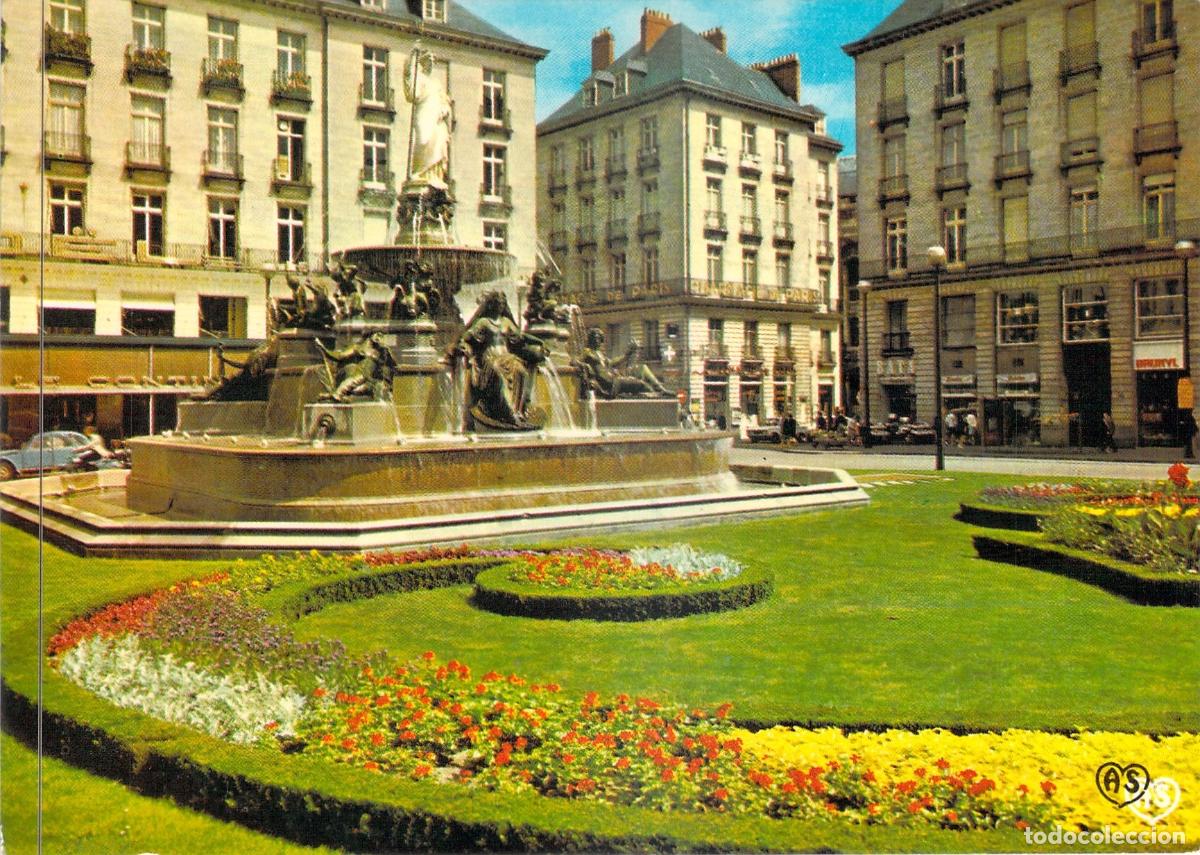 Postales: Postal de la Fuente de la Plaza Real en Nantes, Francia
