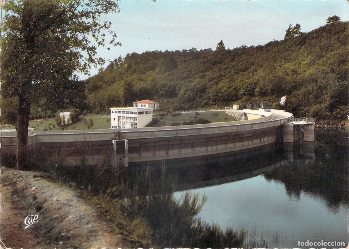 Postales: Postal de la Presa de Mervent cerca de Fontenay-le-Comte, Francia
